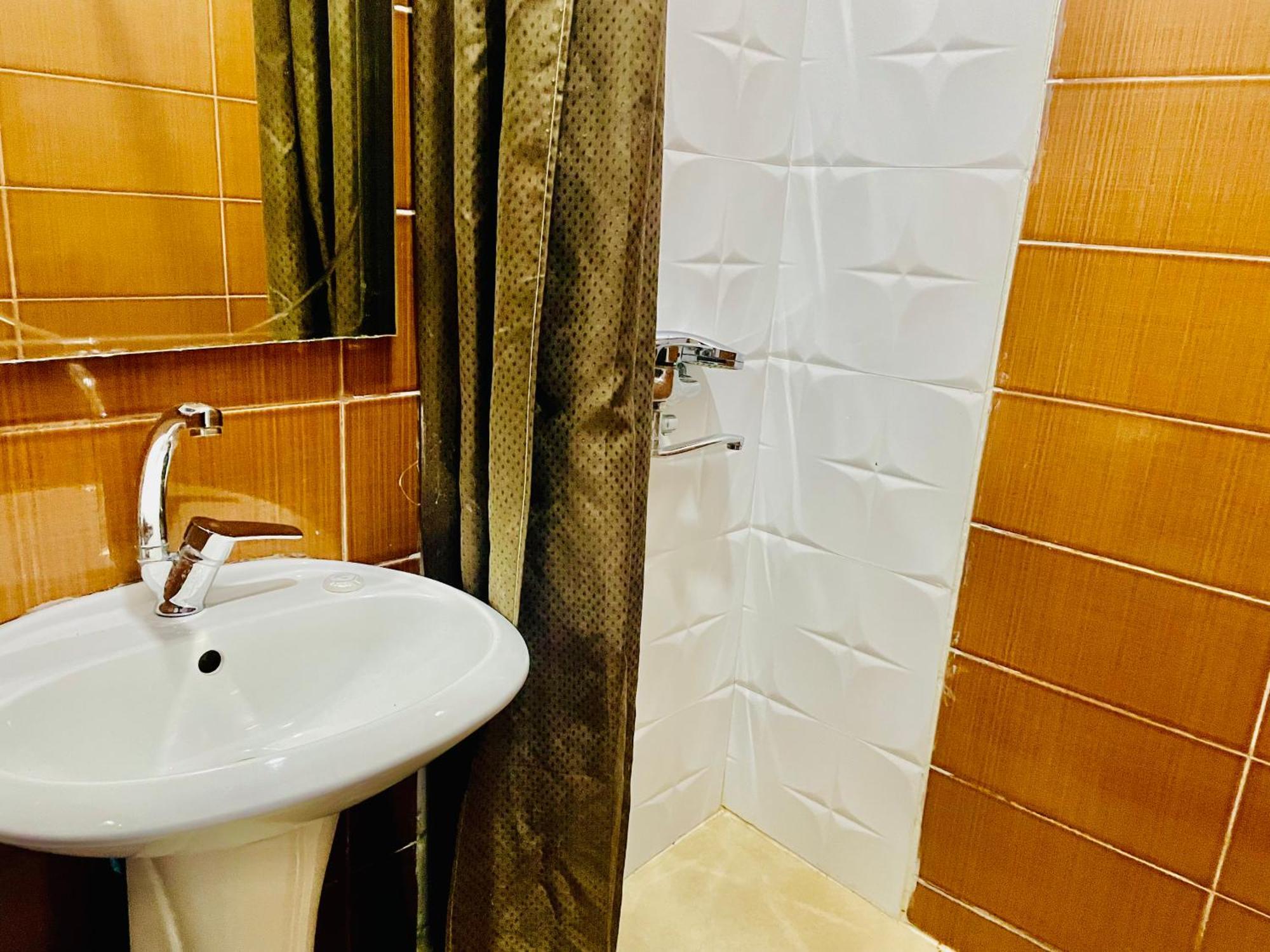 Hotel Klarastan Bon Voyage Tbilisi Zewnętrze zdjęcie